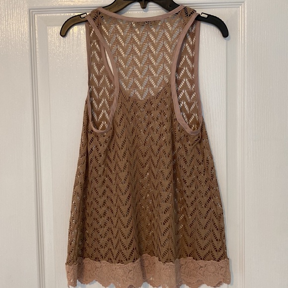 Chloe K crochet and lace racer back swing tank. S - Picture 4 of 7